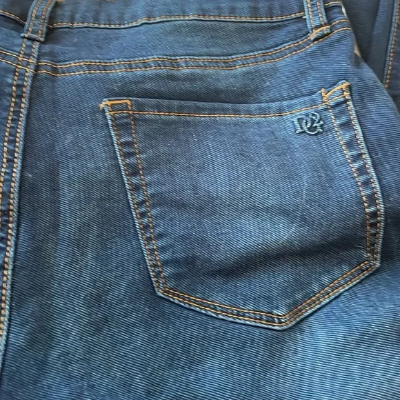 DG2 new w/o tag soft and sleek denim jeans - Picture 4 of 4
